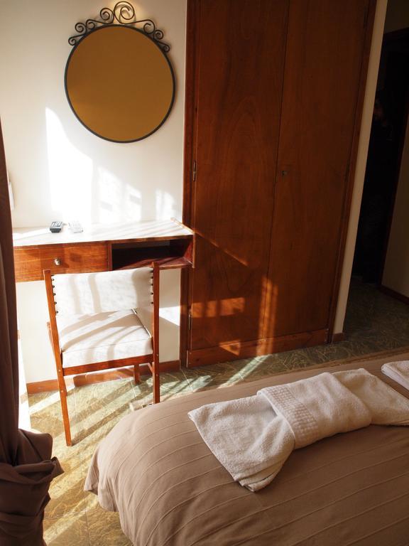 Noufara Hotel Kaména Vúrla Kültér fotó