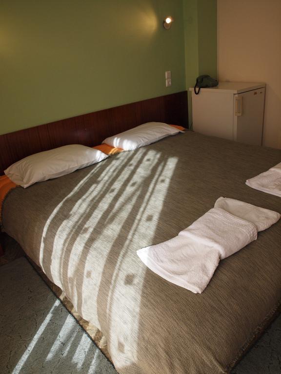 Noufara Hotel Kaména Vúrla Kültér fotó
