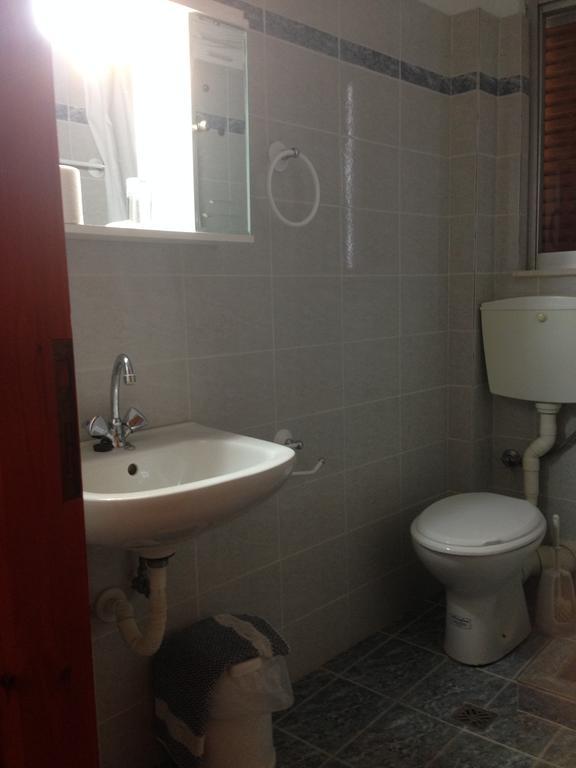 Noufara Hotel Kaména Vúrla Kültér fotó
