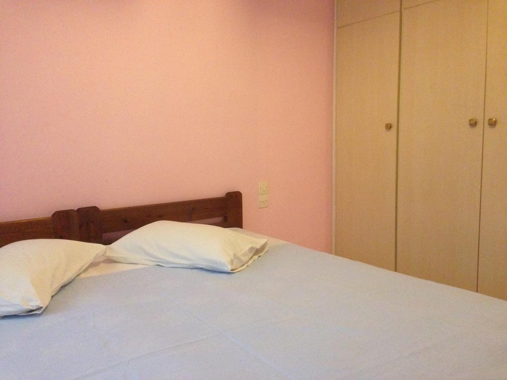 Noufara Hotel Kaména Vúrla Szoba fotó