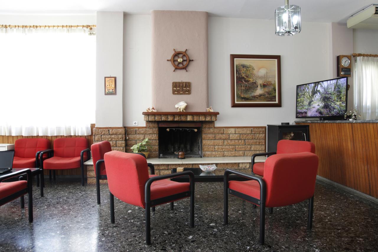 Noufara Hotel Kaména Vúrla Kültér fotó